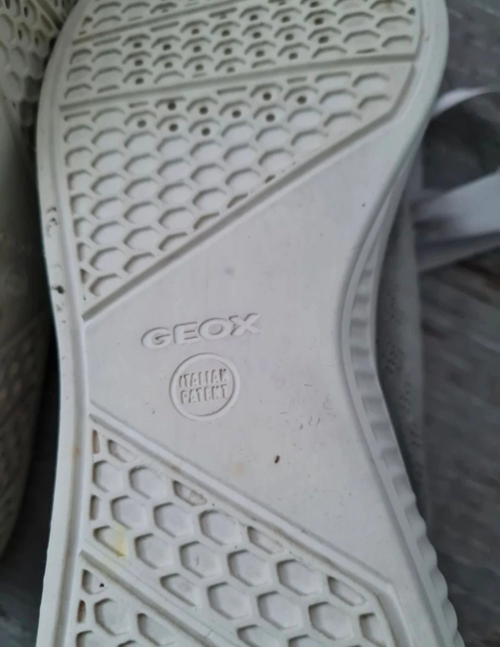 Grijze Geox-schoenen. Maat 36 – photo 3